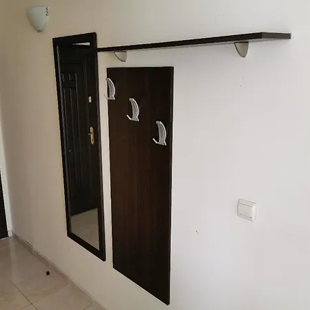 Aya's Beach Apartment *